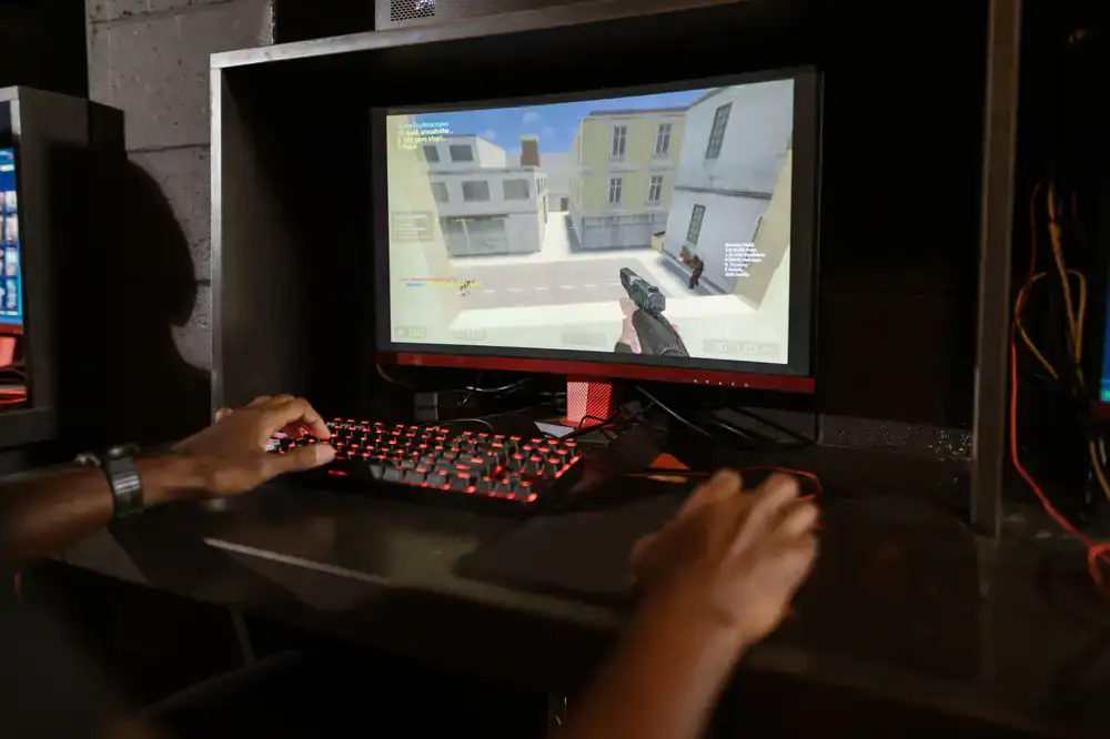Multiplayer shooter lobby interface under test
